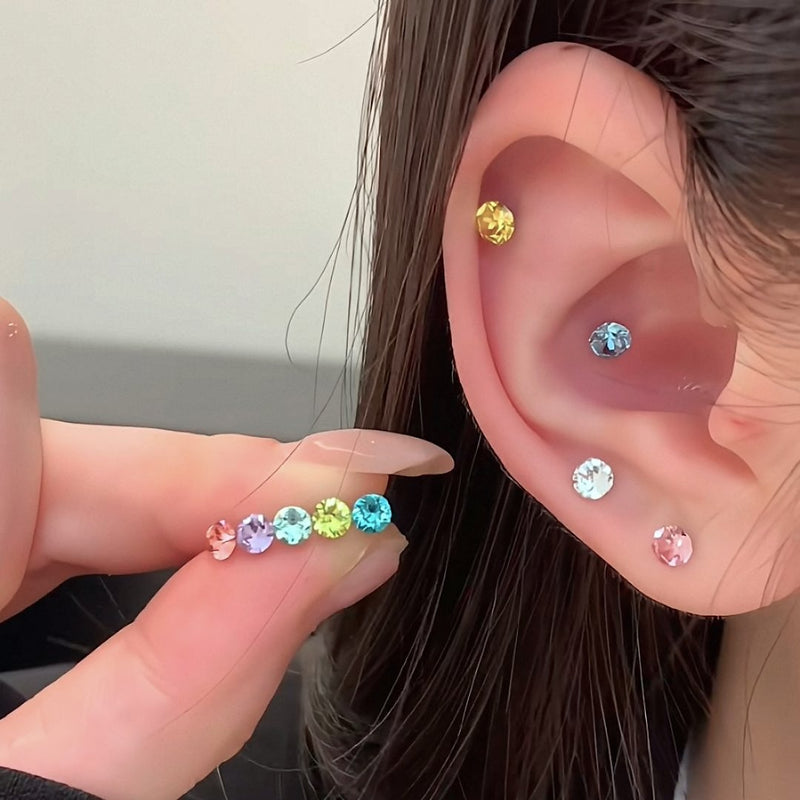 「シンプルで輝く」チタン合金ミニダイヤモンドイヤリング