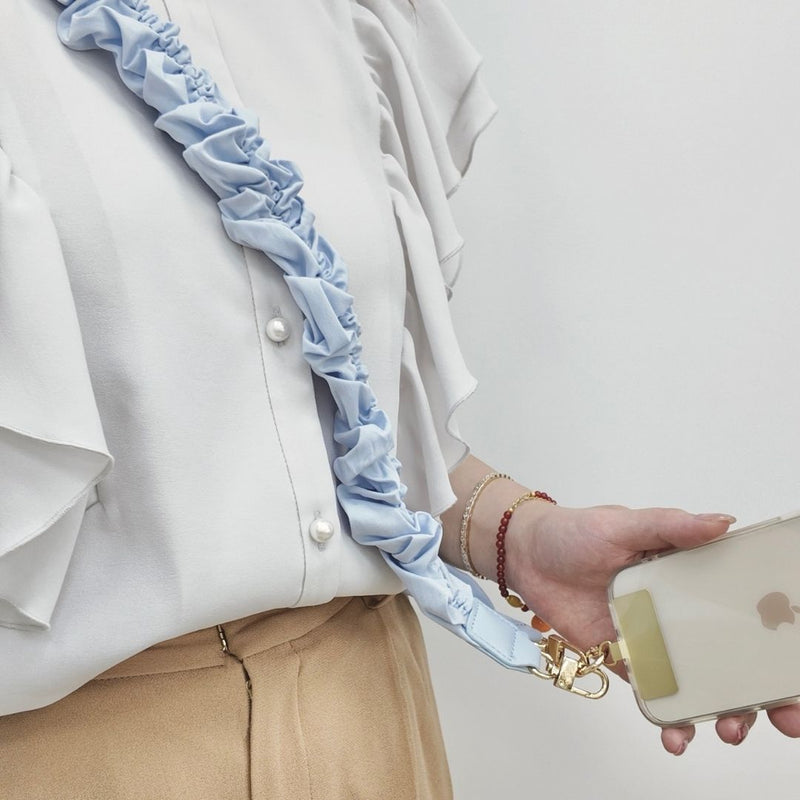 「ふんわり華やぐ」シュシュ風スマホストラップ（斜めがけタイプ）