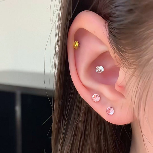 「シンプルで輝く」チタン合金ミニダイヤモンドイヤリング