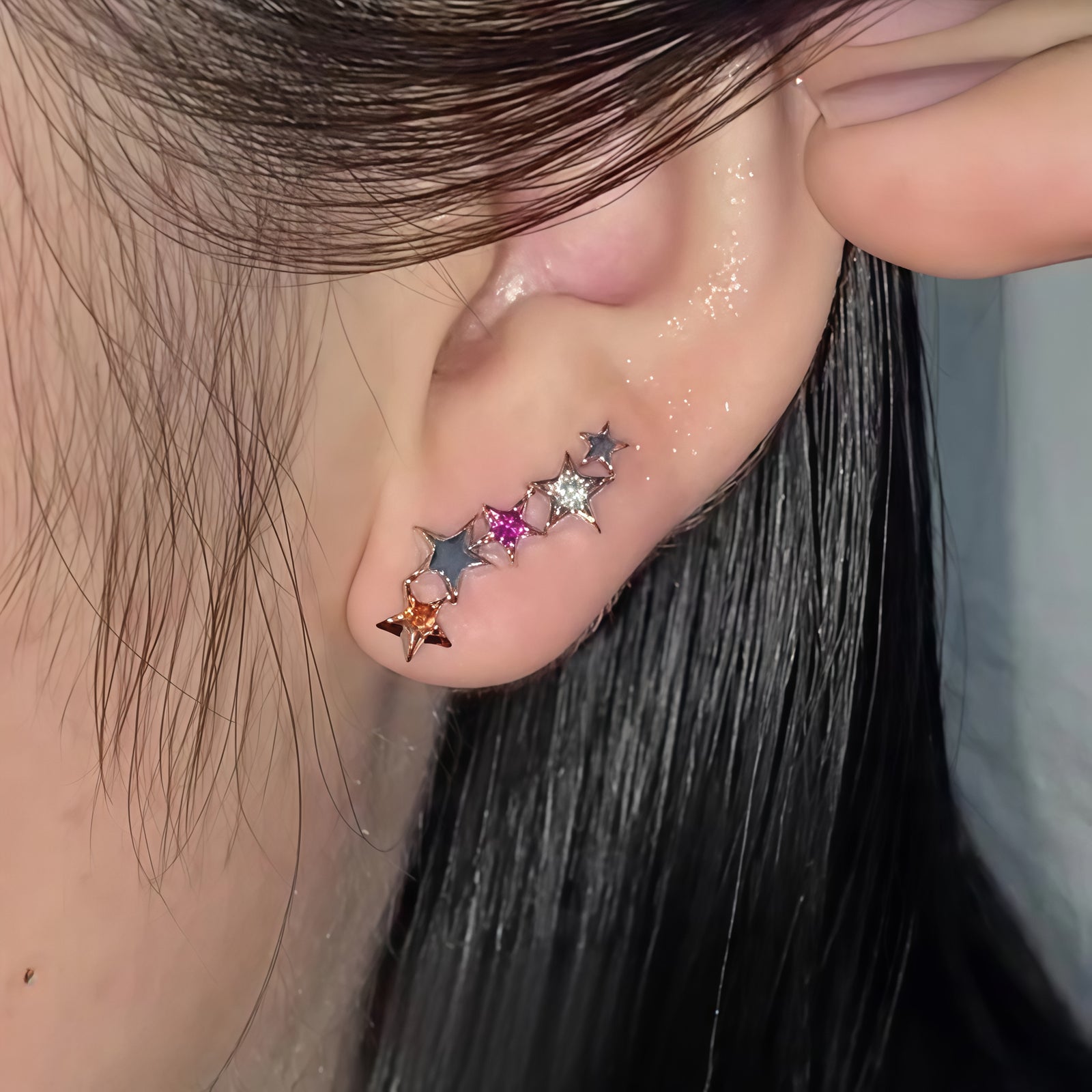 ✿美品✿スターラインイヤリングピアス(両耳) きらめく星で、耳元にときめきを。」 耳元を彩るスターラインピアス