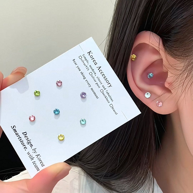 「シンプルで輝く」チタン合金ミニダイヤモンドイヤリング