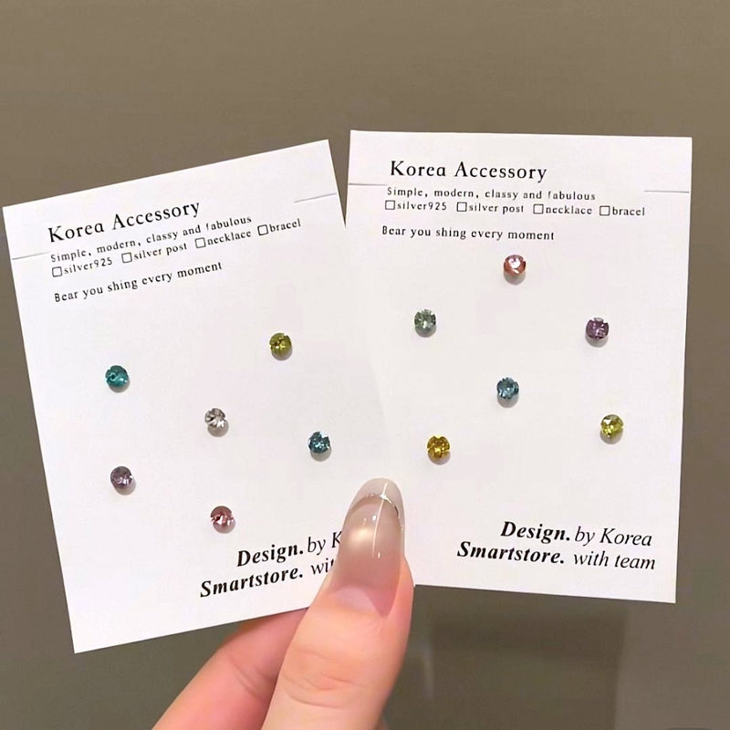 「シンプルで輝く」チタン合金ミニダイヤモンドイヤリング