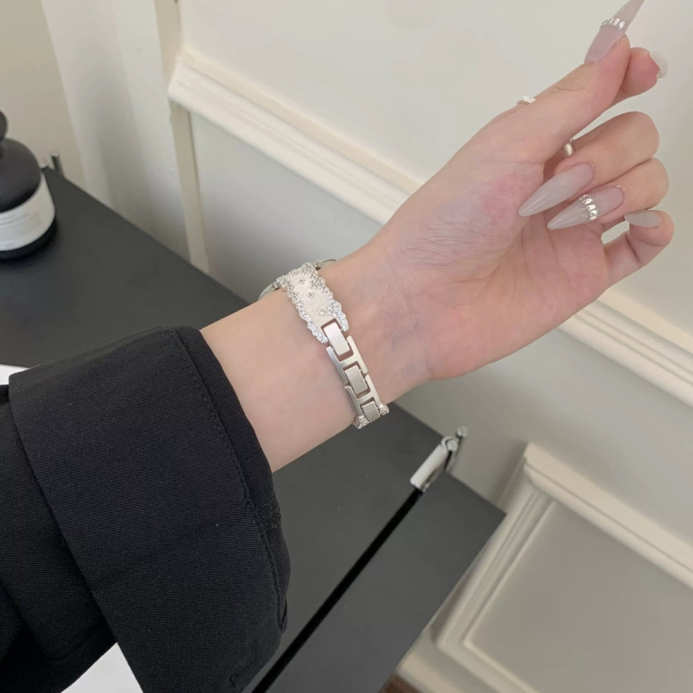 ブリリアントブレス】レース風 ジルコニア Apple Watch バンド – gaacal