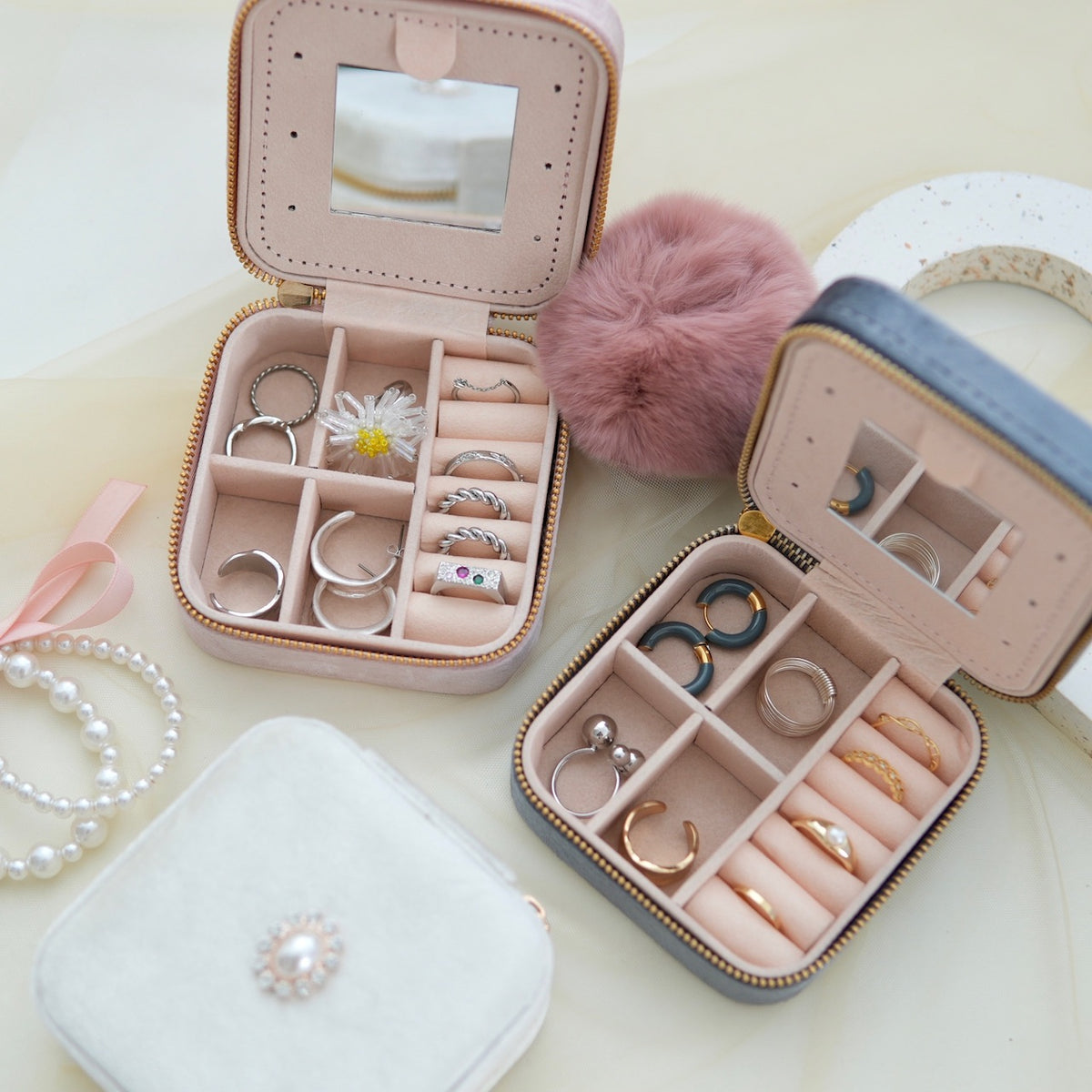 ◆新品　NOJESS ビジュー付き ジュエリーボックス アクセサリーケース 収納 ビジュースクエア」アクセサリー収納スクエアケース