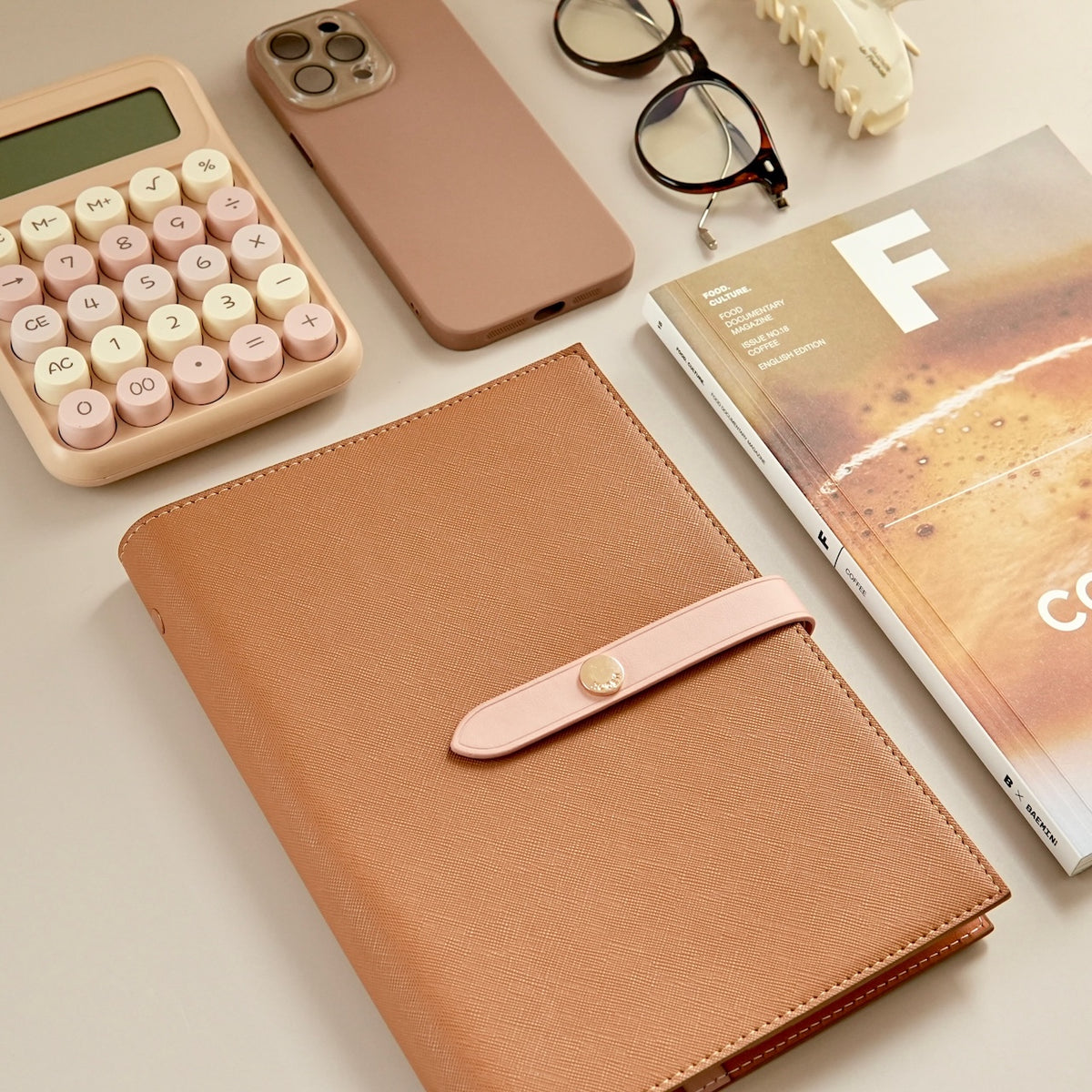 視線を惹きつける一冊」パステルカラーノートA5 – gaacal