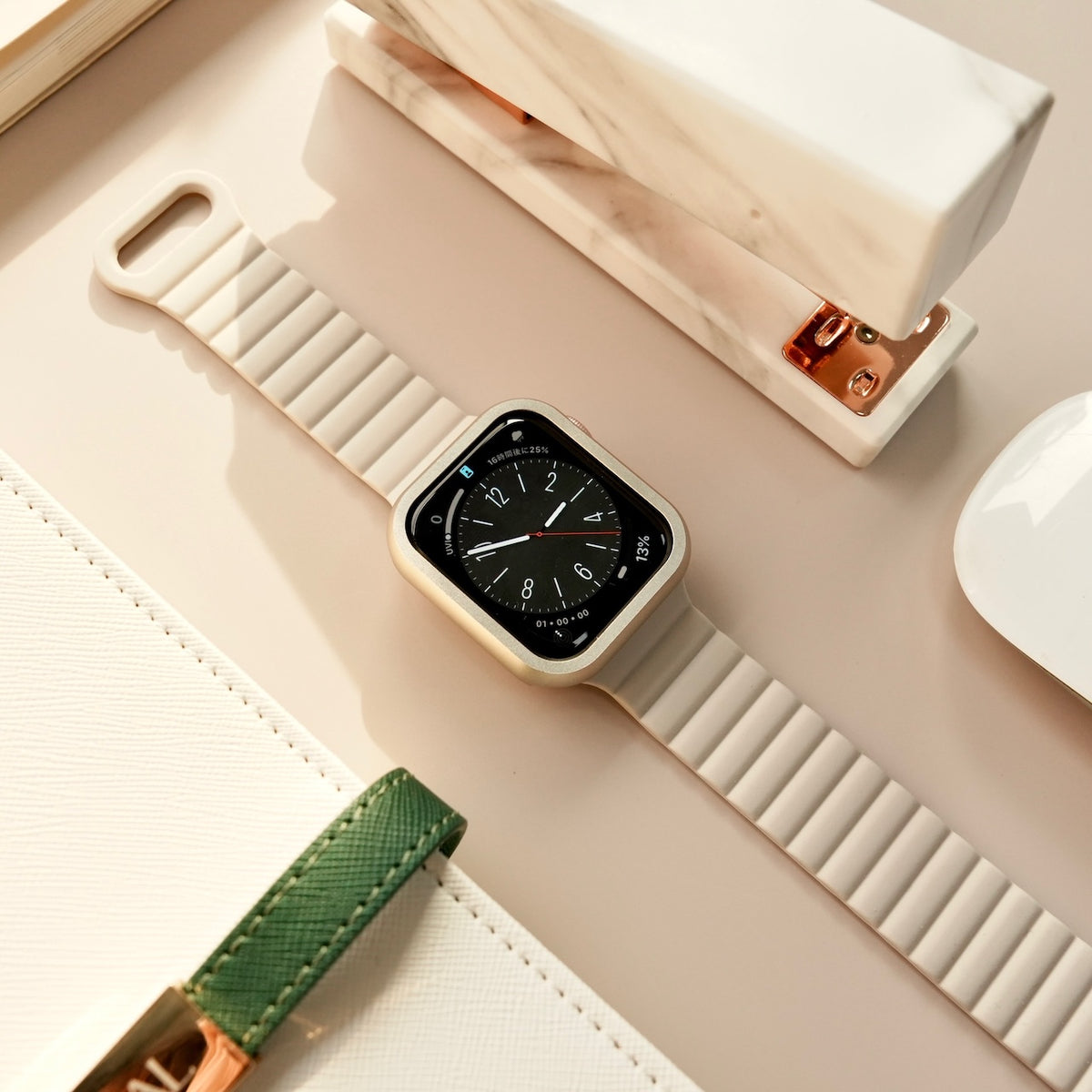 （ガクさん専用）Apple Watch 6 44mm スリムでスタイリッシュ」マグネット式シリコンアップルウォッチバンド