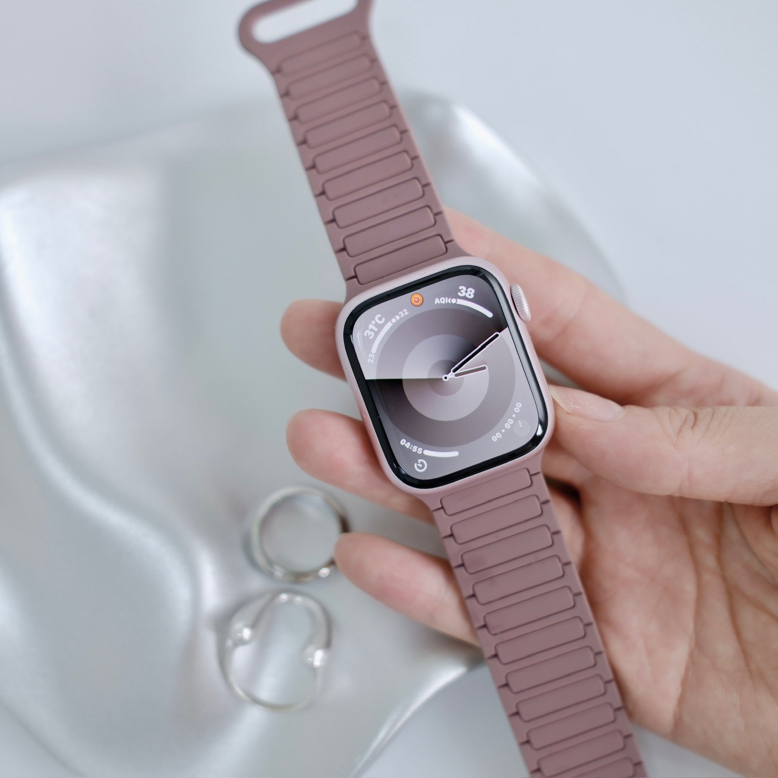 オトナワンカラー」防水のマグネット式シリコンアップルウォッチバンド