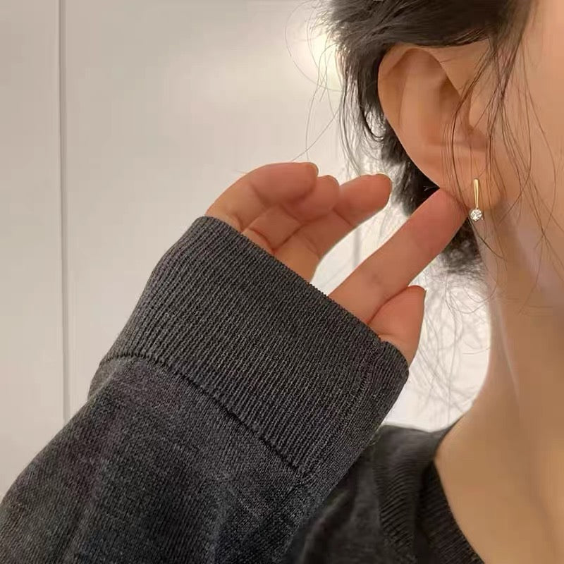 「シンプルエレガンス」ゴールドドロップイヤリング