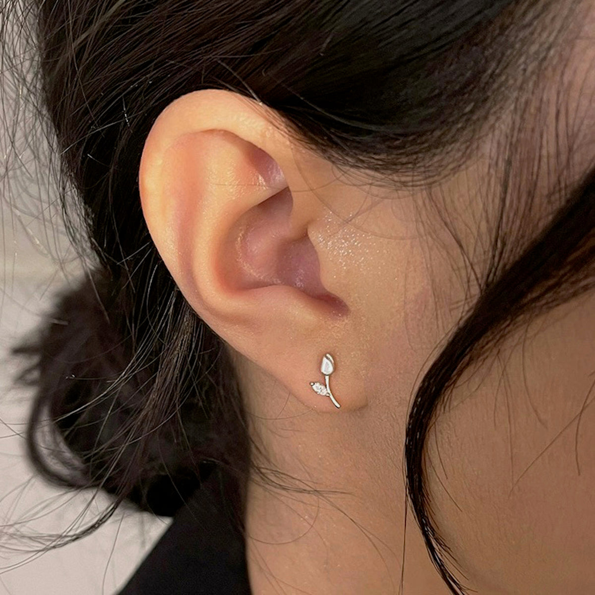大人の一輪」S925チューリップピアス