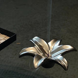 「ゆらぐ香り」ゆりモチーフ陶器お香立て