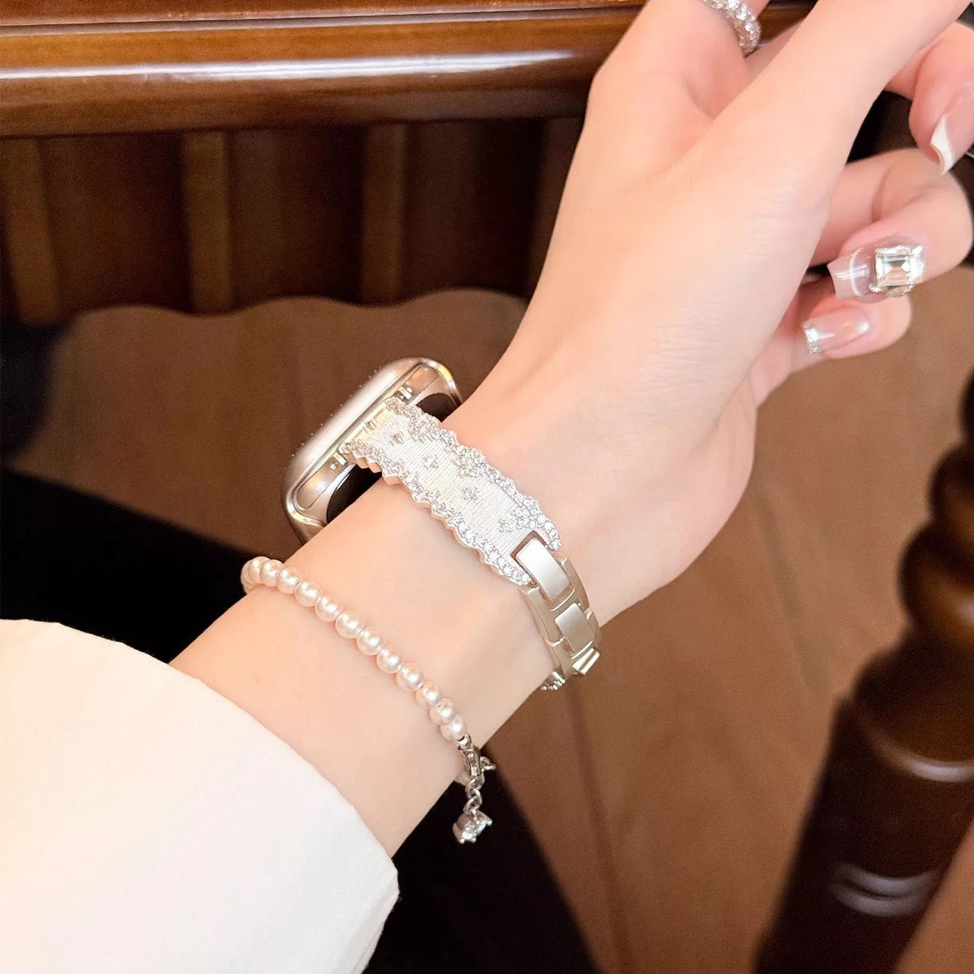 ブリリアントブレス】レース風 ジルコニア Apple Watch バンド – gaacal