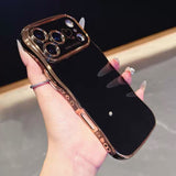 「好きなものと過ごす日は、もっと楽しい」手になじむウェーブ ハートメタリック iPhoneケース