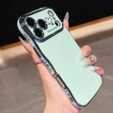 「好きなものと過ごす日は、もっと楽しい」手になじむウェーブ ハートメタリック iPhoneケース