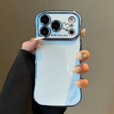 「好きなものと過ごす日は、もっと楽しい」手になじむウェーブ ハートメタリック iPhoneケース