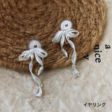 揺れるリボンが大人可愛い「スイートバレエ」ピアス/イヤリング