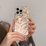 「いつもの私に、きらめきをひとつ」クリスタルカメラフレーム iPhoneケース