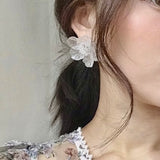 「花びらの余韻」海棠モチーフピアス／イヤリング〈片耳〉