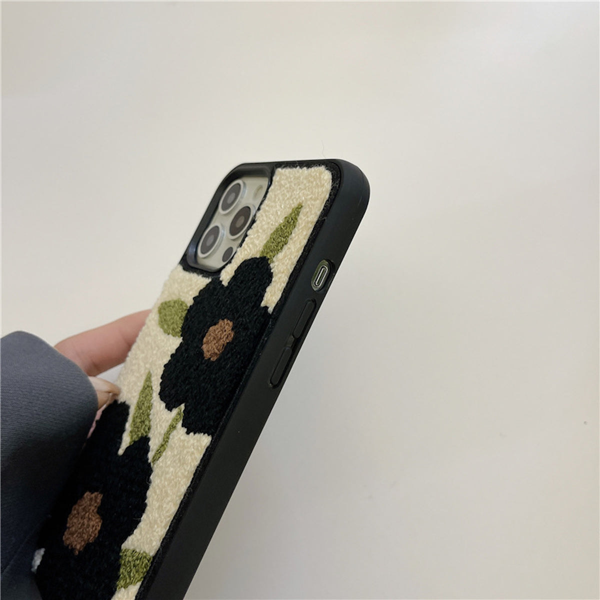 QWApple12携帯電話ケースiPhone11Pro刺繍Max / xr } 即納》フラワーパターン刺繍 iPhone case | The MARKET CASE