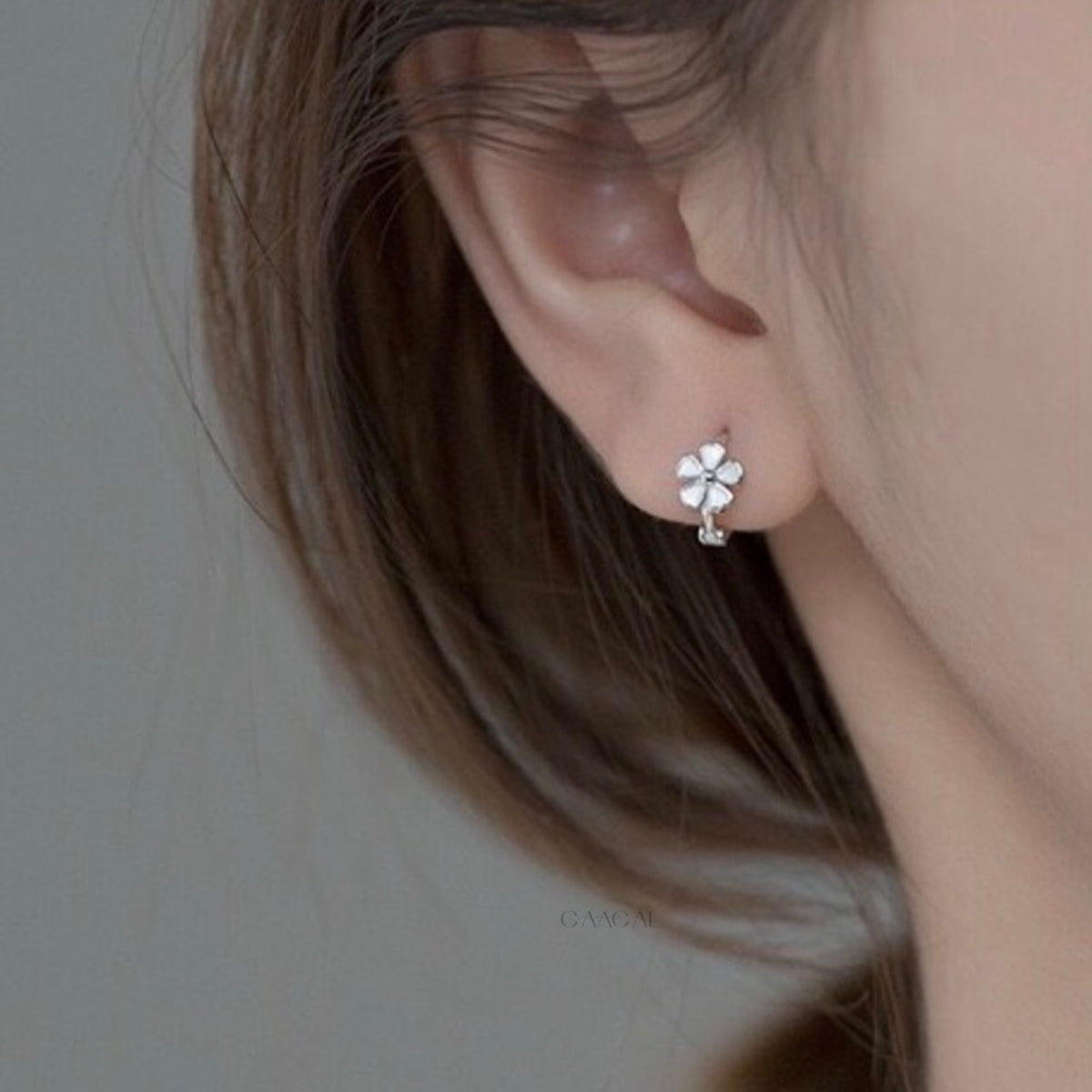 儚さ添えて」小花のS925フープピアス – gaacal