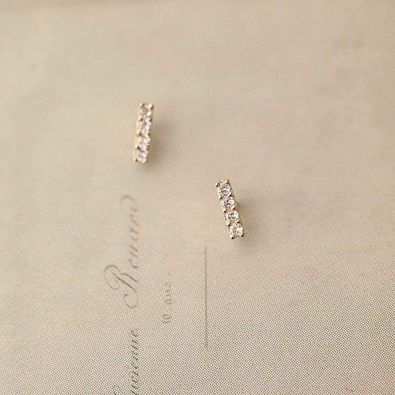 THE LINE」小ぶりシンプルピアス – gaacal THE LINE」小ぶりシンプルピアス – gaacal